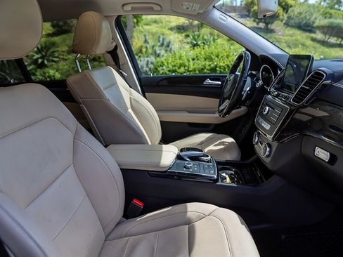 Used 2018 Mercedes-Benz GLS 450 4MATIC image 23