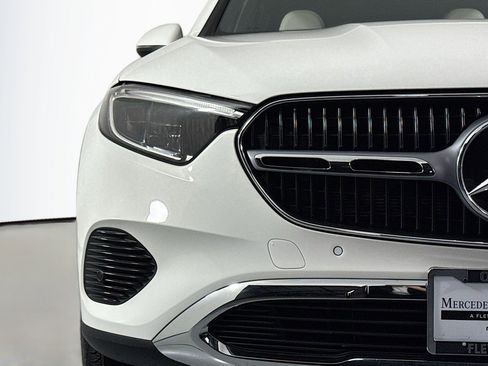 Certified 2025 Mercedes-Benz GLC 300 image 15