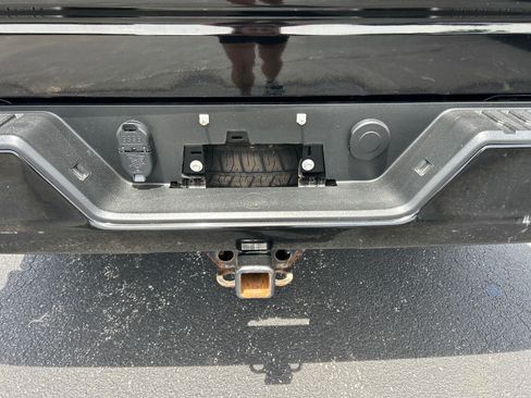 Used 2021 Chevrolet Silverado 1500 Custom AWD/4WD image 14