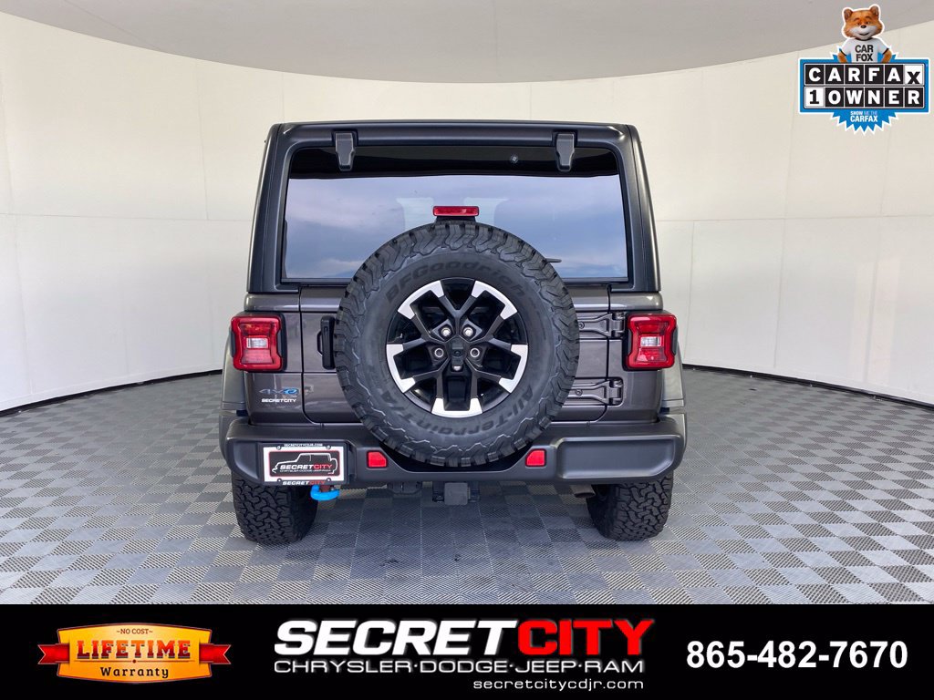 Used 2024 Jeep Wrangler Unlimited Rubicon 4xe w/ Technology Group AWD/4WD image 6