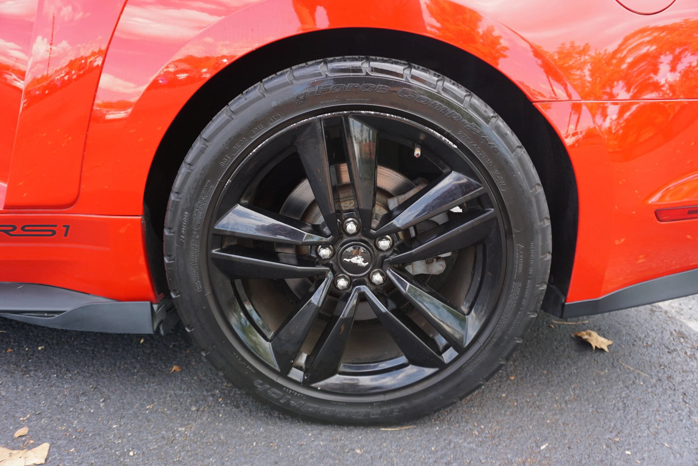 Used 2015 Ford Mustang Premium w/ Ecoboost Performance Package RWD image 39