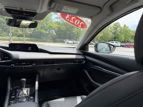 Used 2023 MAZDA MAZDA3 s FWD image 36