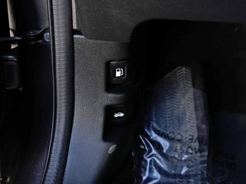 Used 2019 Honda CR-V EX image 19