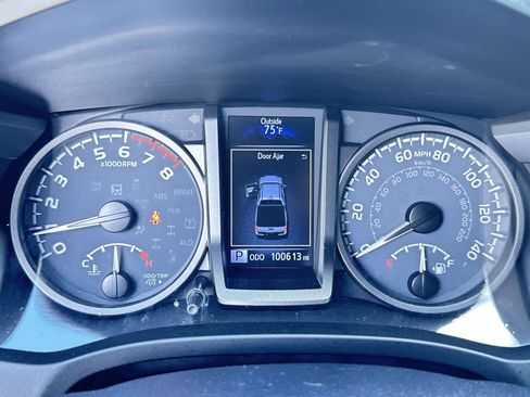 Used 2021 Toyota Tacoma 4x4 Double Cab image 22