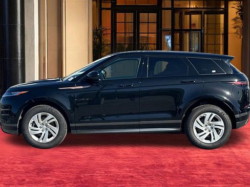 Used 2022 Land Rover Range Rover Evoque R-Dynamic S image 3