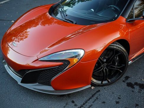 Used 2016 McLaren 650S Spider image 3
