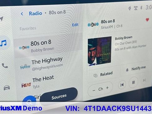 Used 2025 Toyota Camry SE image 26