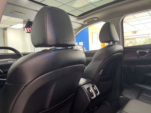 New 2026 Kia Sorento S w/ S Panoramic Sunroof Package FWD image 17