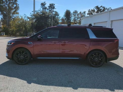 Used 2023 Kia Carnival SX Prestige image 8