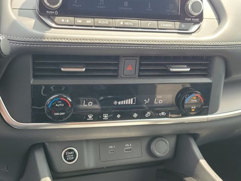 Certified 2023 Nissan Rogue SV AWD/4WD image 27