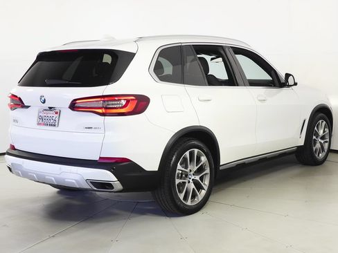 Used 2021 BMW X5 xDrive40i w/ Convenience Package AWD/4WD image 7