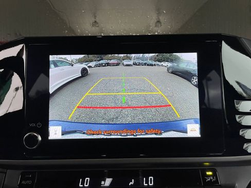 Used 2025 Toyota Camry LE image 17