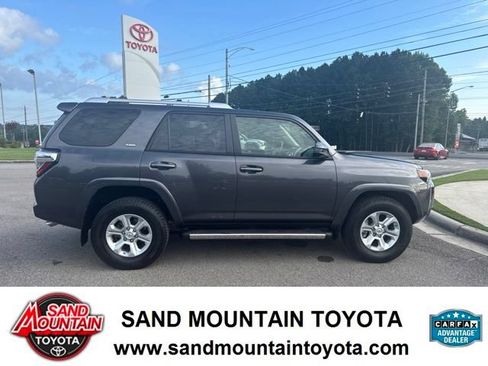 Used 2016 Toyota 4Runner SR5 RWD image 2
