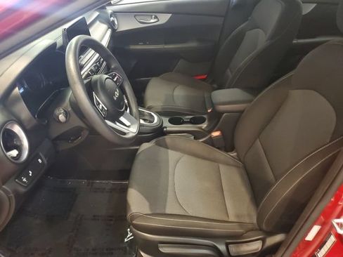 Used 2023 Kia Forte LXS w/ LXS Technology Package FWD image 11