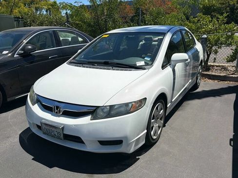 Used 2010 Honda Civic LX image 2