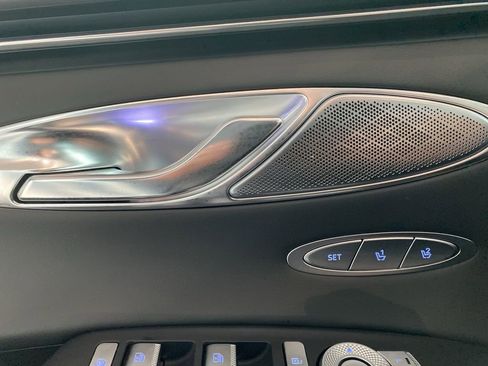 Certified 2025 Genesis GV70 3.5T Sport w/ Sport Advanced Package image 31