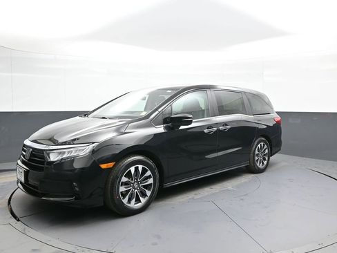 Certified 2024 Honda Odyssey EX-L image 10