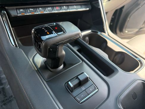 Used 2023 GMC Sierra 1500 AT4 w/ AT4 Premium Package AWD/4WD image 37