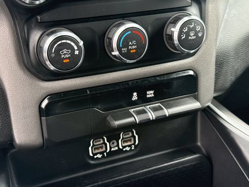 Used 2022 RAM 1500 Big Horn AWD/4WD image 21