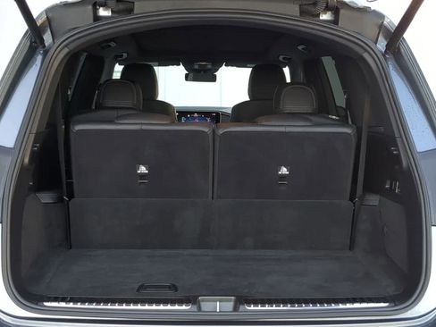 Used 2025 Mercedes-Benz GLS 450 4MATIC image 36