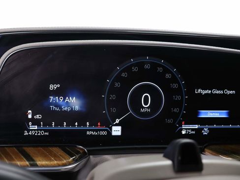 Certified 2023 Cadillac Escalade Premium Luxury Platinum image 10