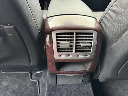 Used 2010 Mercedes-Benz S 550 4MATIC image 21