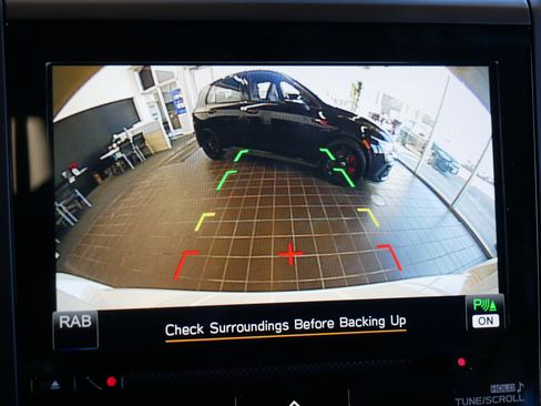 Used 2023 Subaru Crosstrek Hybrid w/ Moonroof Package w/Navigation image 27