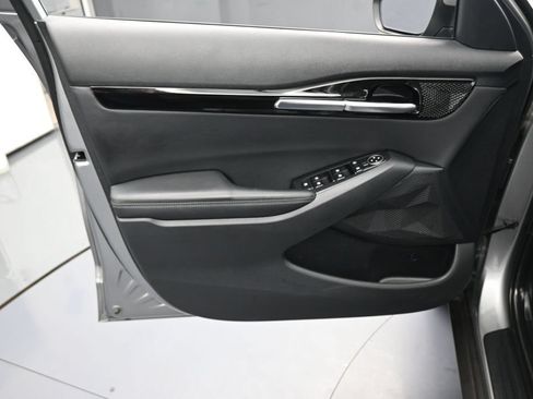 Used 2024 Kia Seltos S FWD image 13