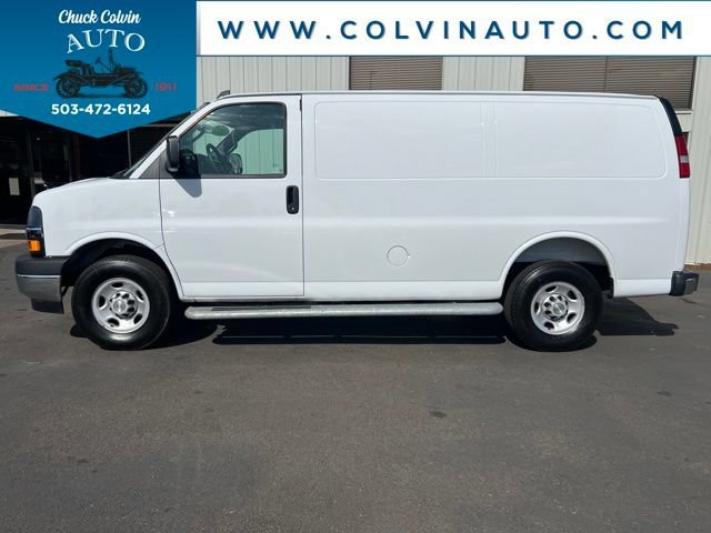 Used 2025 Chevrolet Express 2500 w/ Driver Convenience Package RWD image 10