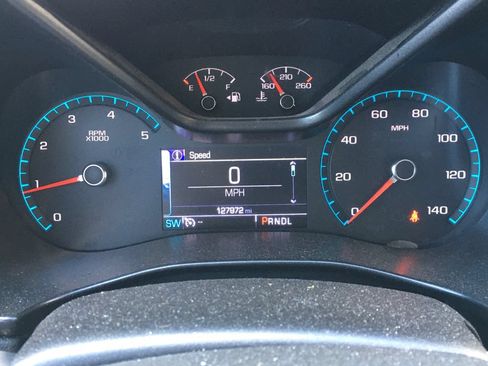 Used 2017 GMC Canyon SLT w/ Driver Alert Package AWD/4WD image 2