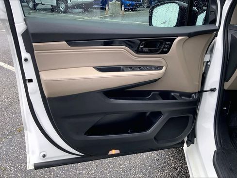 Used 2023 Honda Odyssey Elite image 21