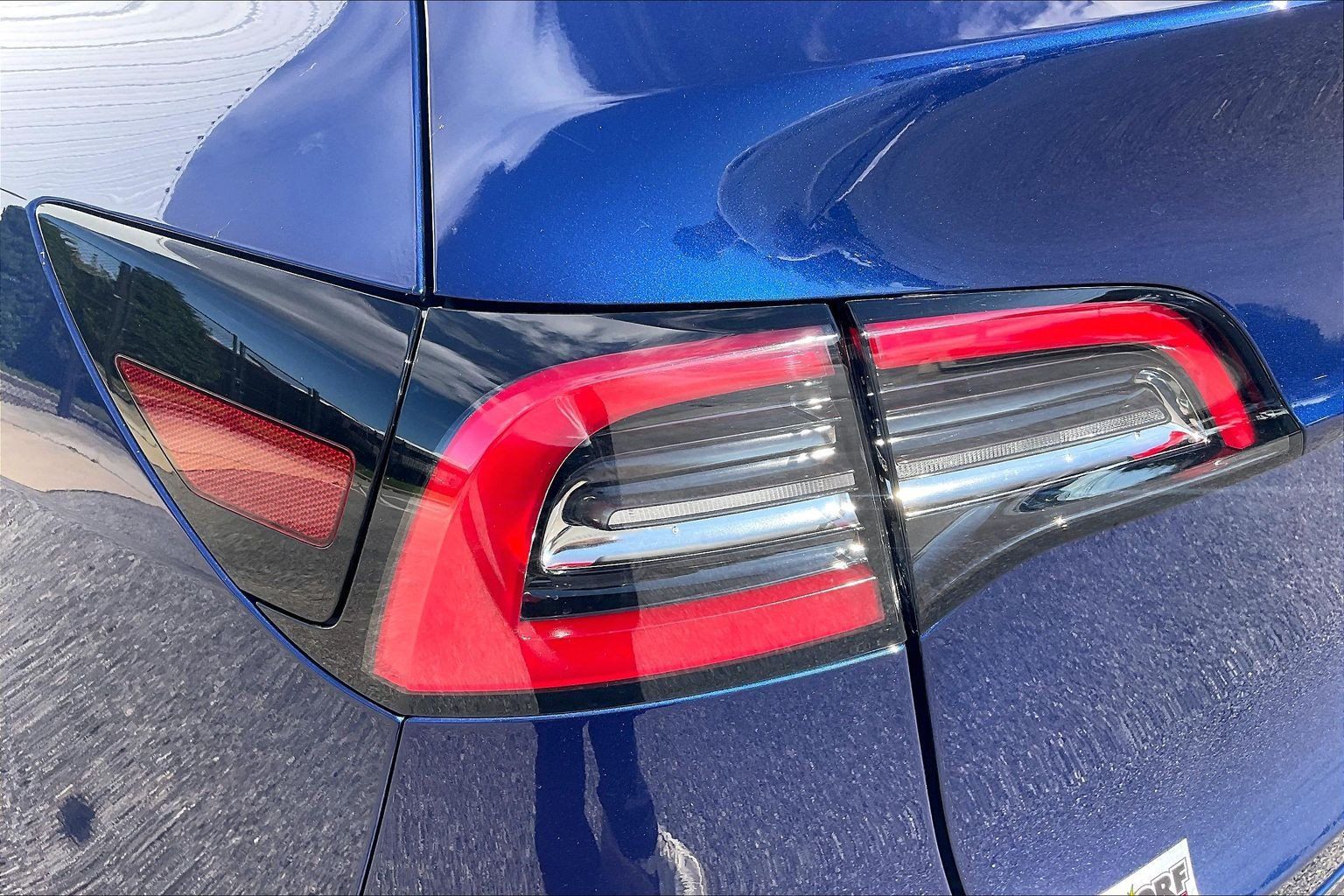 Used 2024 Tesla Model Y Long Range AWD/4WD image 34