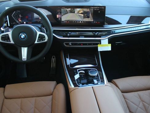 New 2026 BMW X5 xDrive50e w/ M Sport Package image 17