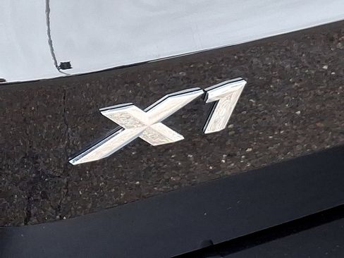 Used 2025 BMW X1 xDrive28i image 29