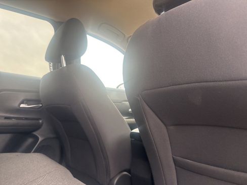 Certified 2025 Nissan Kicks SV image 26