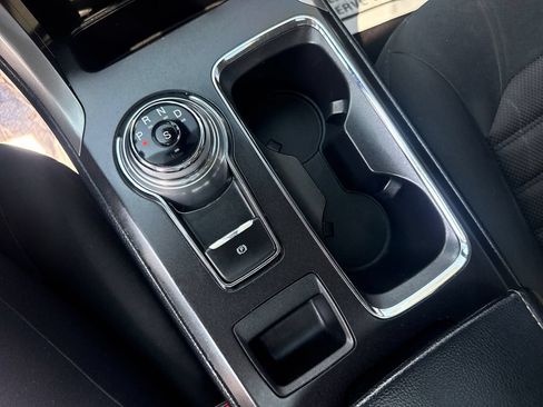 Used 2019 Ford Fusion SE AWD/4WD image 34