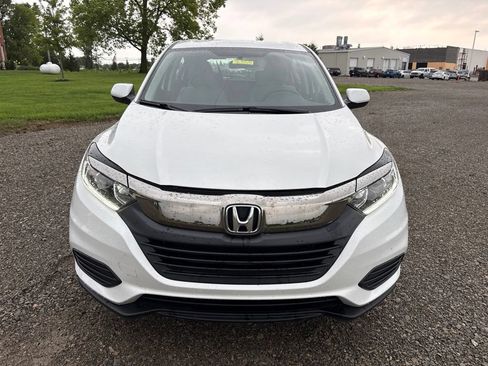 Used 2021 Honda HR-V LX image 2