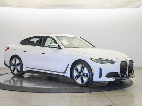 Used 2023 BMW i4 eDrive35 RWD image 5