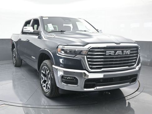 Used 2026 RAM 1500 Laramie AWD/4WD image 9