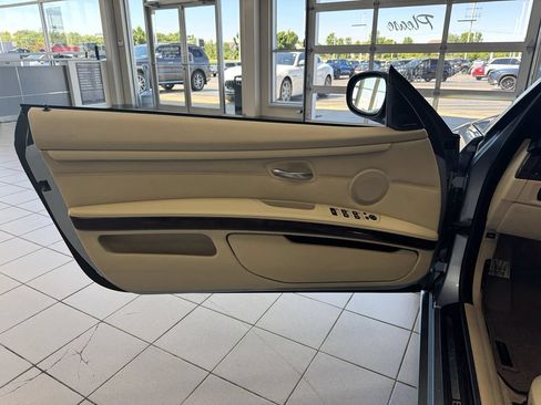 Used 2012 BMW 335i Convertible RWD image 13