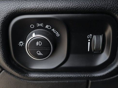 Used 2021 RAM 1500 Lone Star image 18