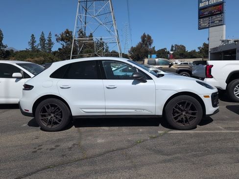 Used 2023 Porsche Macan Turbo AWD/4WD image 2