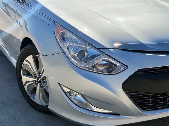 Used 2013 Hyundai Sonata Limited FWD image 4