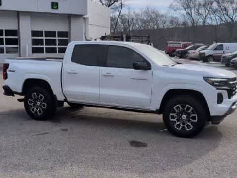 Certified 2024 Chevrolet Colorado Z71 w/ Z71 Convenience Package 2 image 2