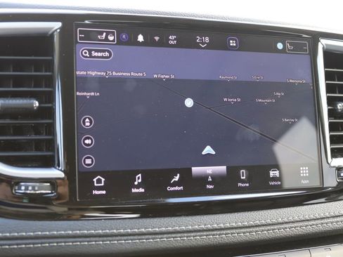 Used 2023 Chrysler Pacifica Limited image 24