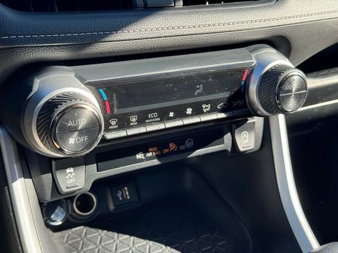 Certified 2023 Toyota RAV4 XLE image 32