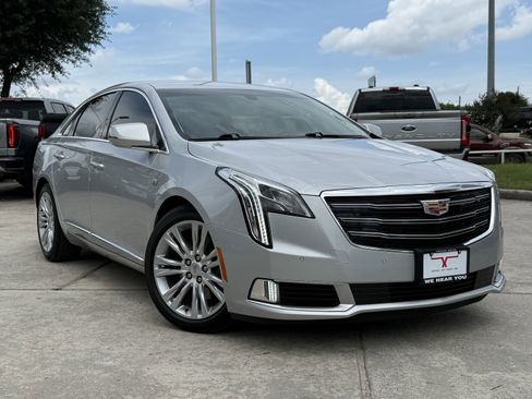 Used 2019 Cadillac XTS Luxury FWD image 2