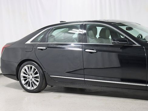 Used 2017 Cadillac CT6 Luxury AWD/4WD image 2