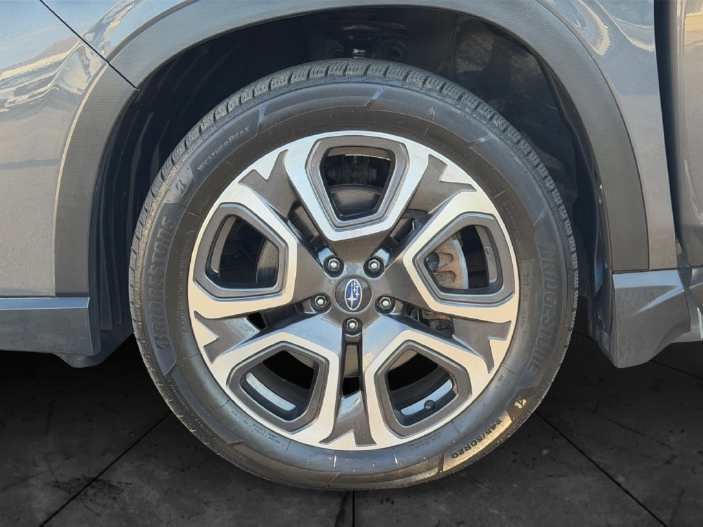 Used 2023 Subaru Ascent Limited w/ Technology Package AWD/4WD image 27