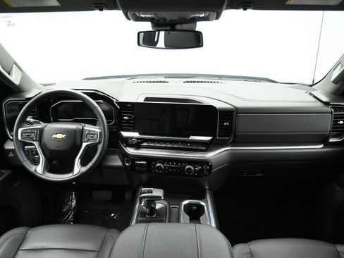 Used 2024 Chevrolet Silverado 1500 LTZ image 14